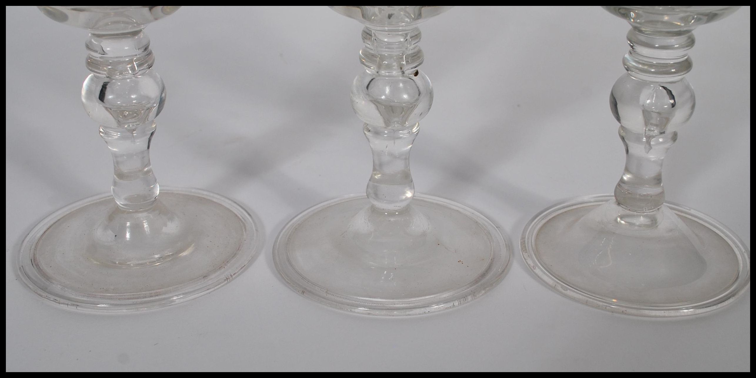 THREE EARLY 198TH CENTURY GEORGIAN WINE GLASSES - FIGHTING COCKERELS - Image 2 of 8