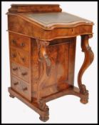 VICTORIAN 19TH CENTURY WALNUT AND LEATHER DAVENPORT DESK