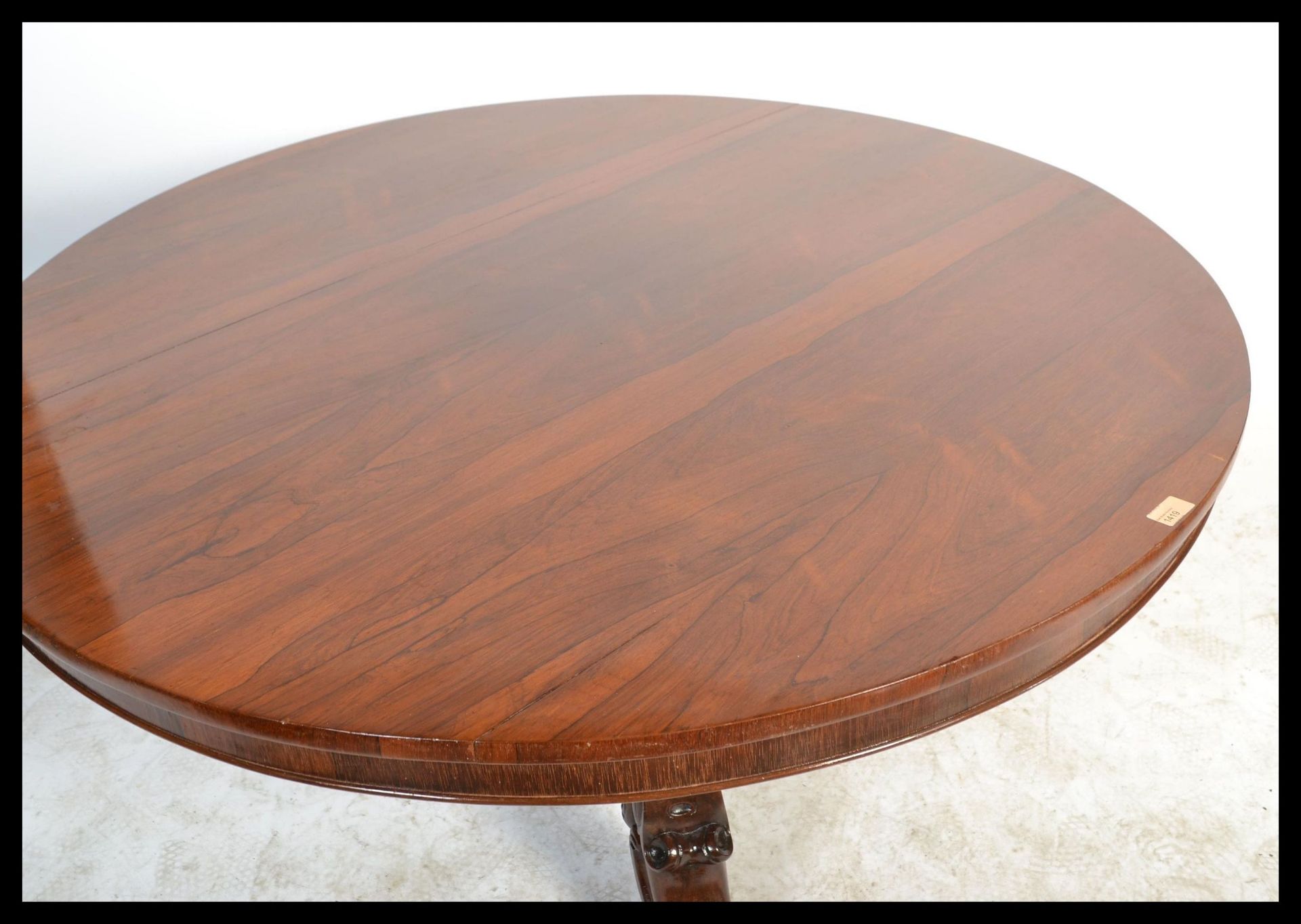 19TH CENTURY VICTORIAN LARGE ROSEWOOD TILT TOP CIRCULAR DINING TABLE - Bild 6 aus 7