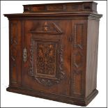 17TH CENTURY CONTINENTAL OAK ITALIAN LIVERY CUPBOARD / CABINET