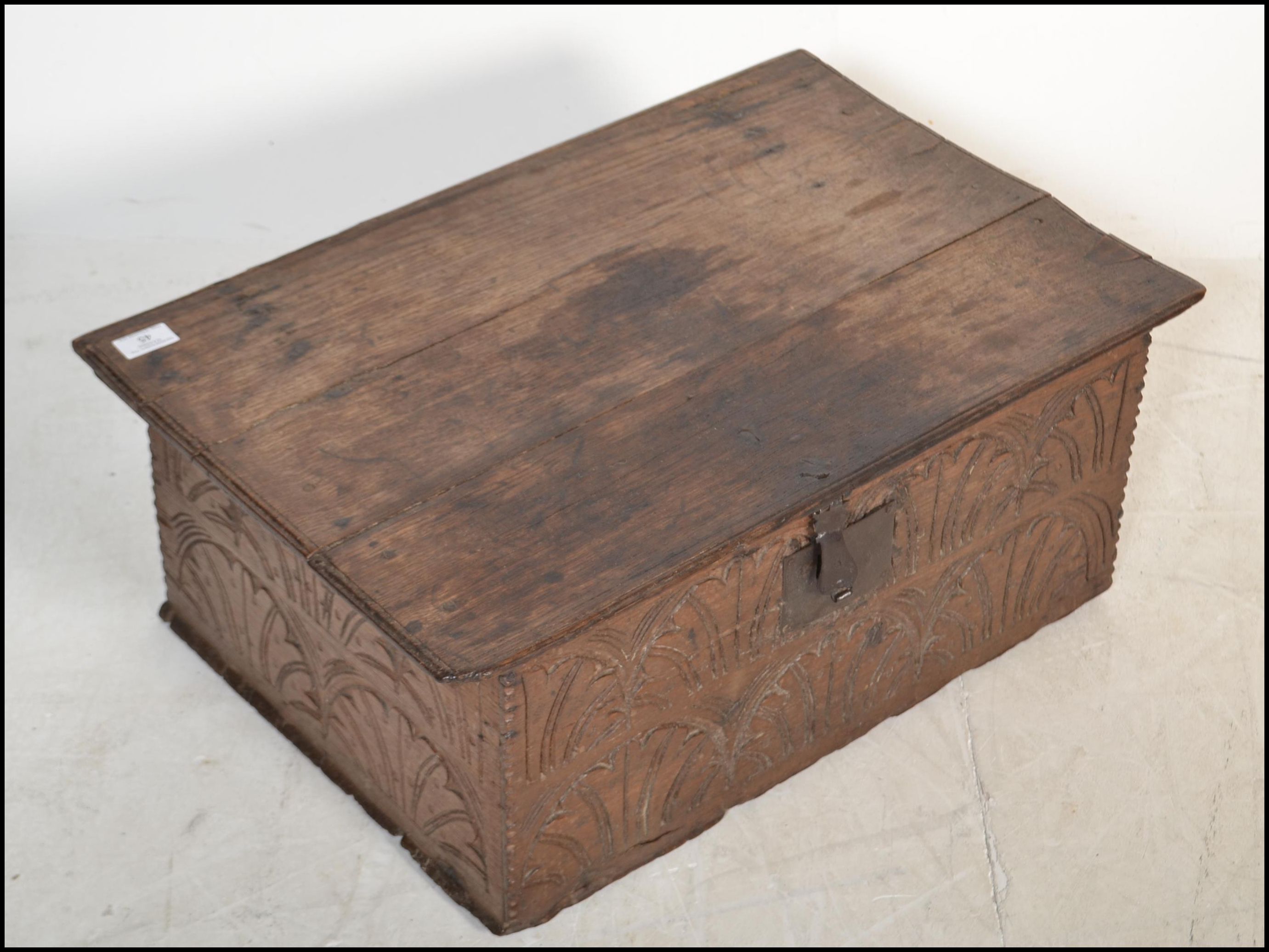 17TH CENTURY WEST COUNTRY CARVED OAK BIBLE BOX CHEST - Image 2 of 6