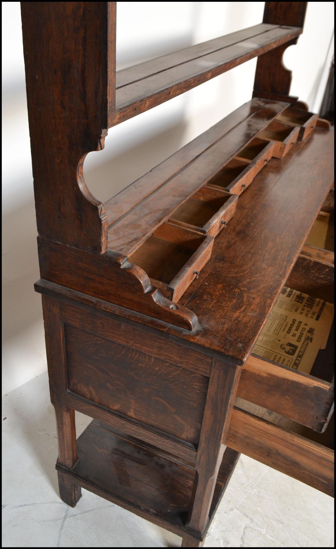 18TH CENTURY GEORGE III COUNTRY OAK LINE INLAID DRESSER - Bild 13 aus 13