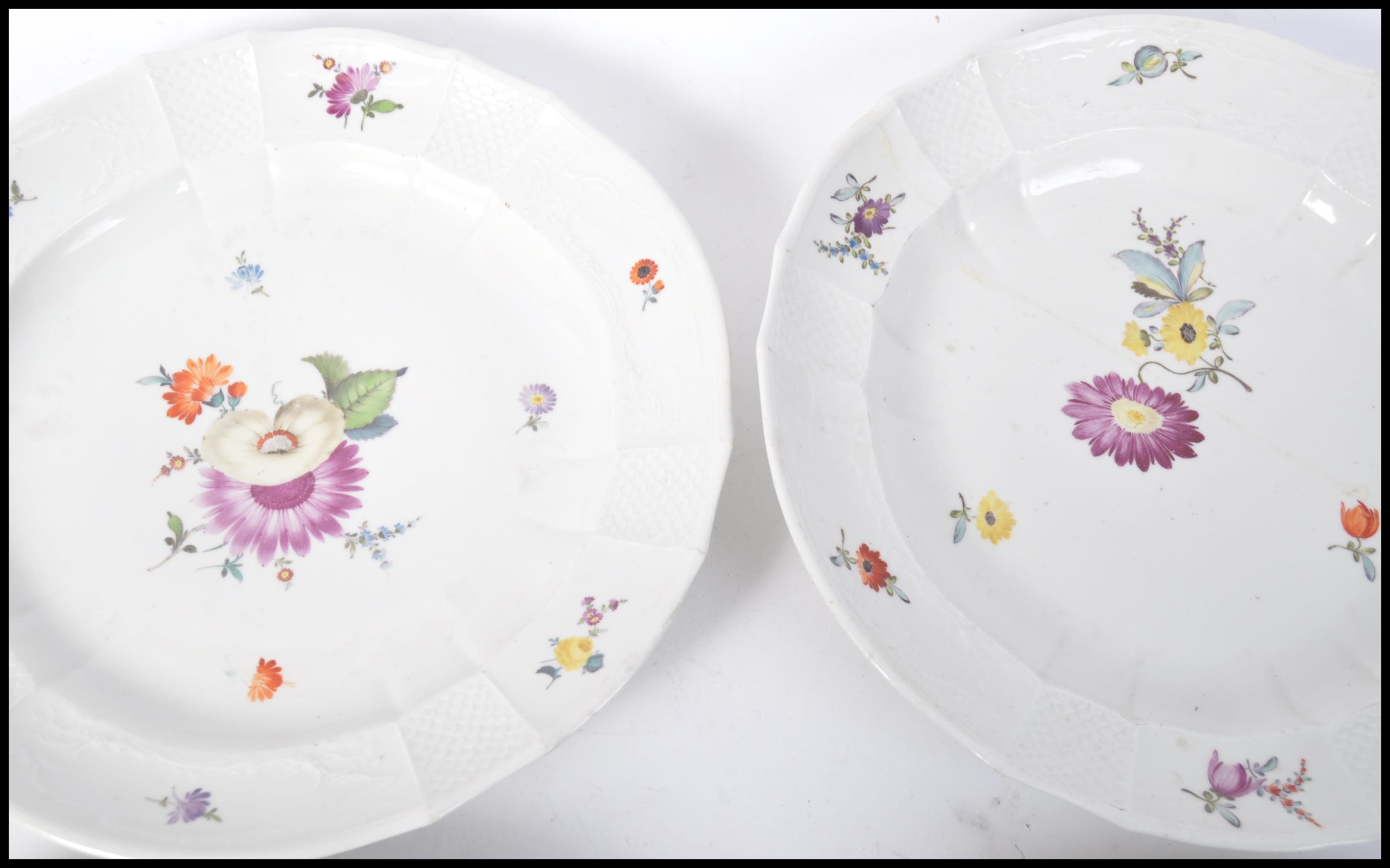 SET OF 4 18TH CENTURY GERMAN FURSTENBURG HANDPAINTED PLATES - Image 3 of 5