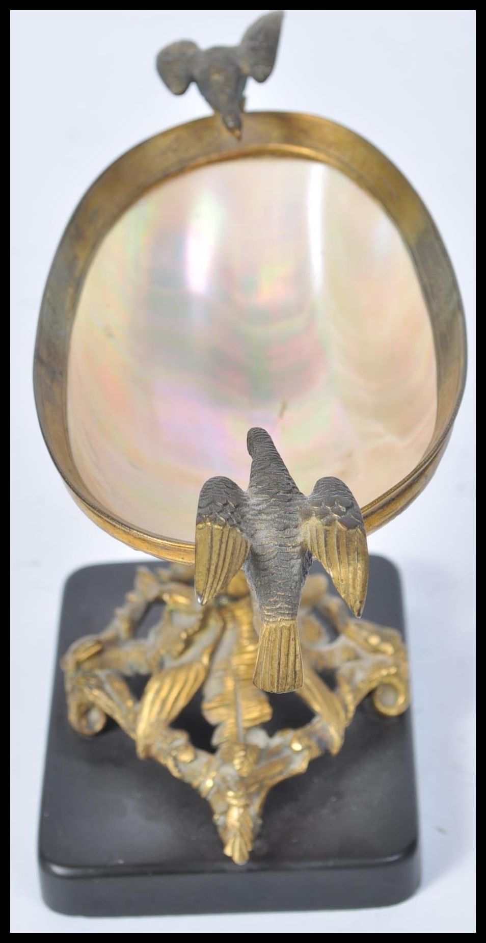 19TH CENTURY MOTHER OF PEARL, MARBLE AND GILT METAL CENTREPIECE TAZZA - Image 6 of 8