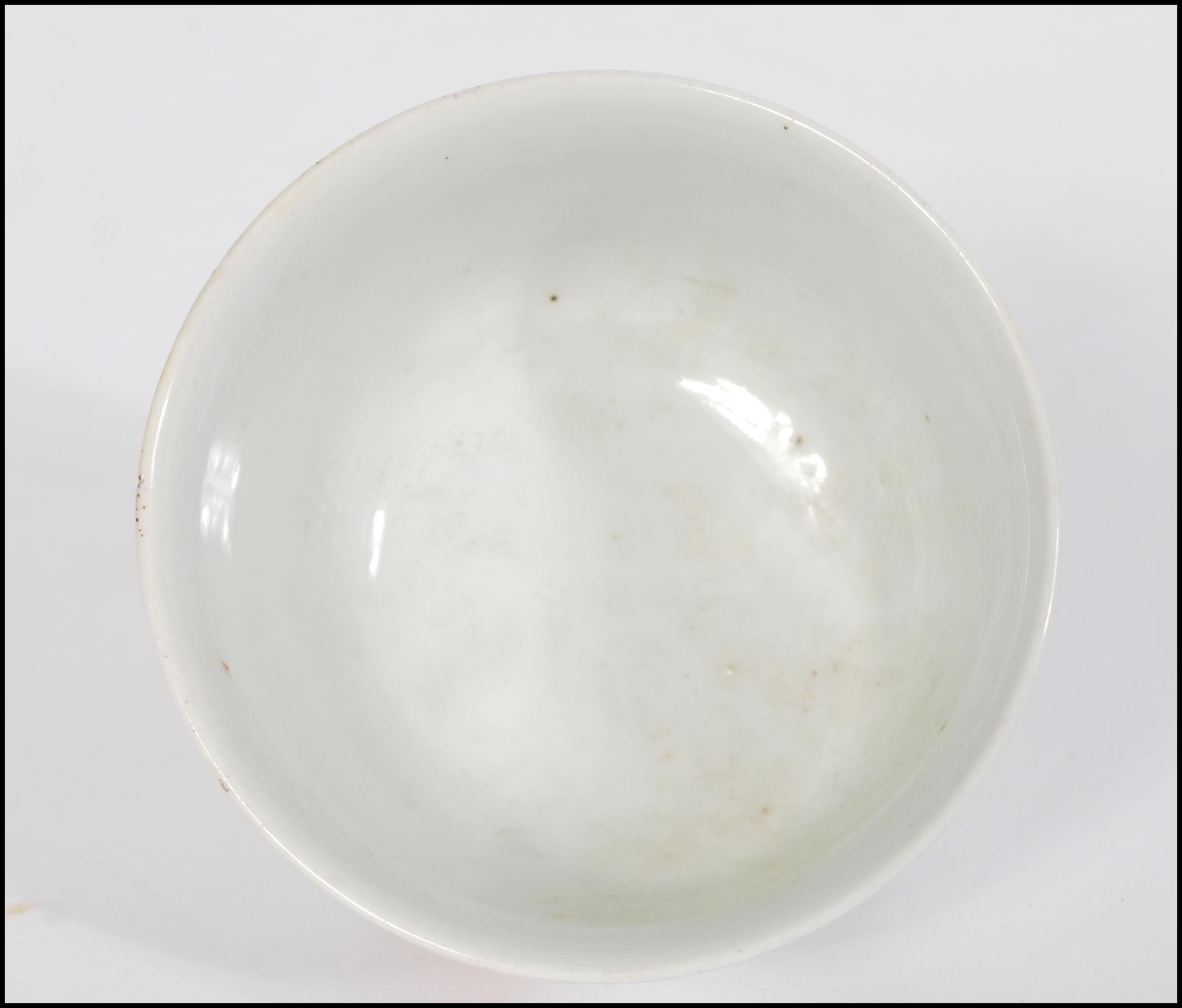 CHINESE YONGZHENG PERIOD PORCELAIN TEABOWL GILT BATS - CHARACTER MARKS - Image 3 of 4