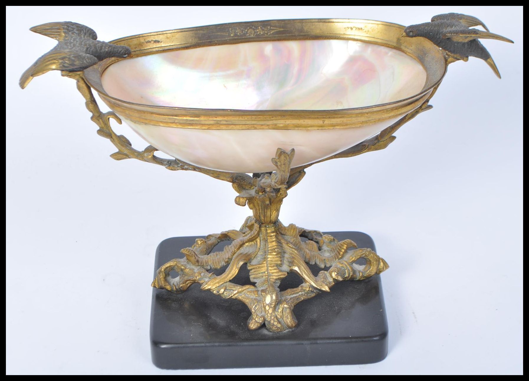 19TH CENTURY MOTHER OF PEARL, MARBLE AND GILT METAL CENTREPIECE TAZZA - Image 2 of 8