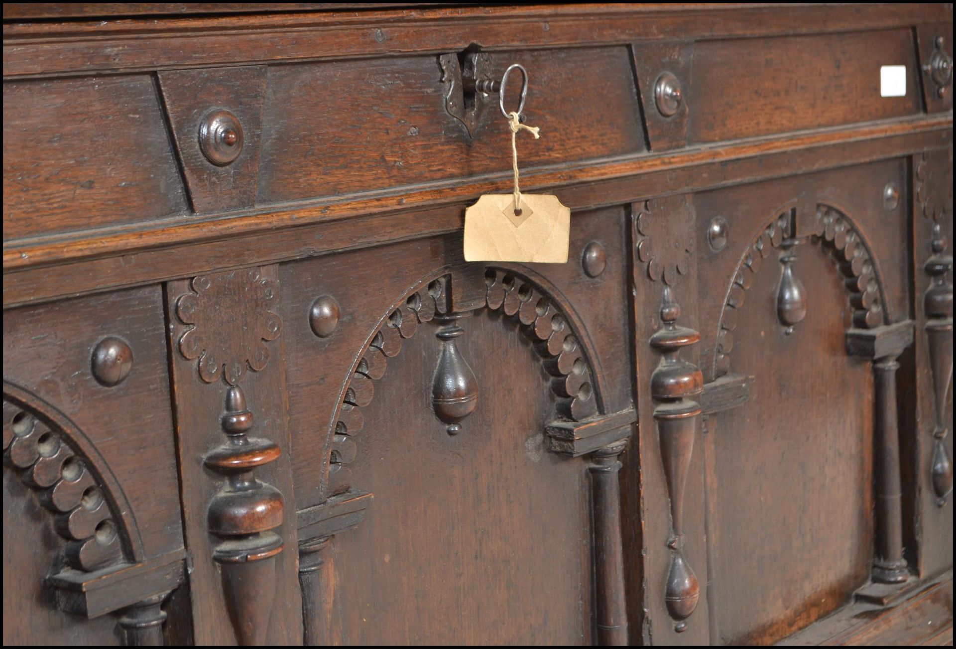 17TH CENTURY / 1631 CARVED OAK ITALIAN CASSONE COFFER CHEST - Bild 5 aus 8