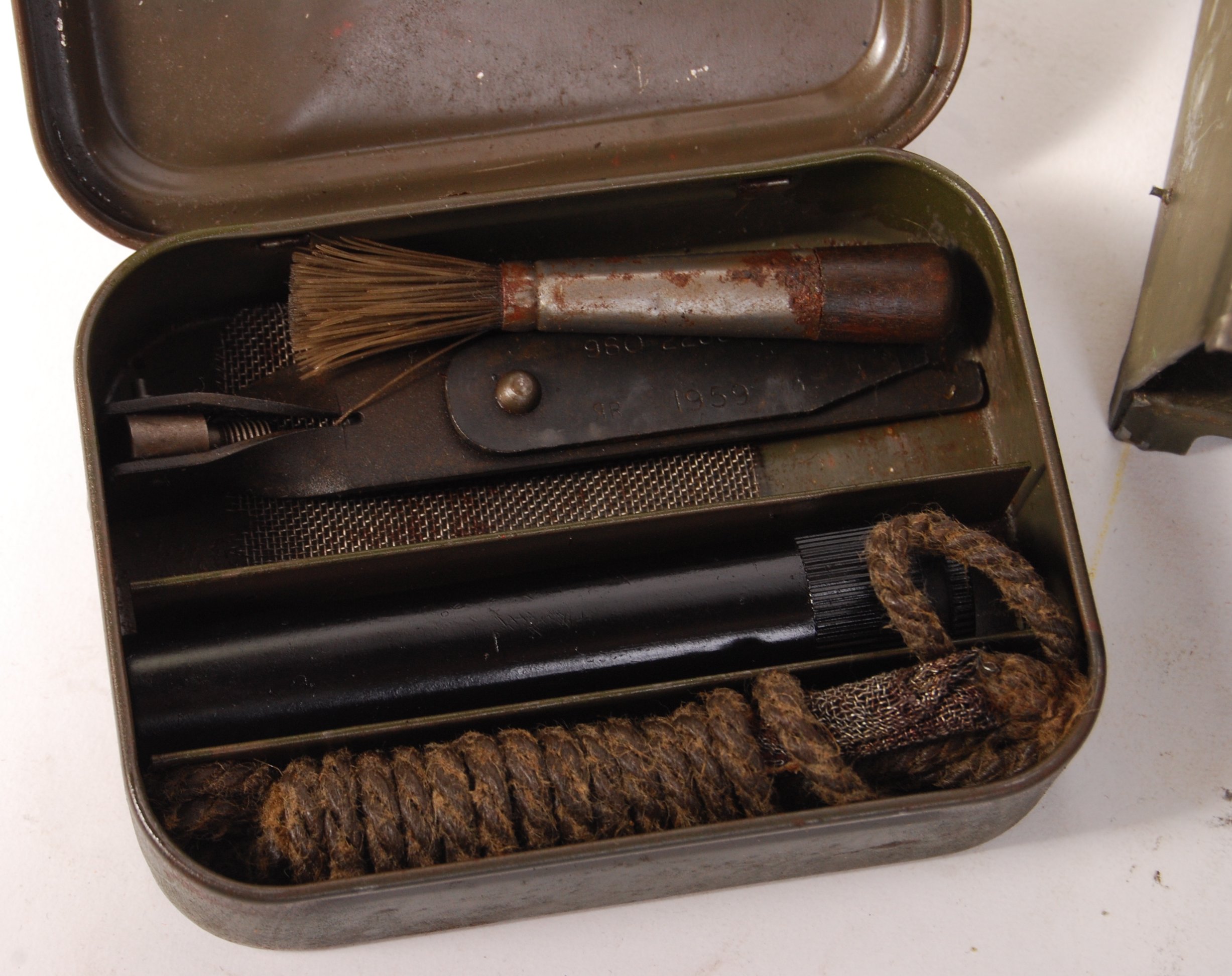 VINTAGE MILITARY SIGNALLING LAMPS & RIFLE CLEANING KITS - Image 2 of 6