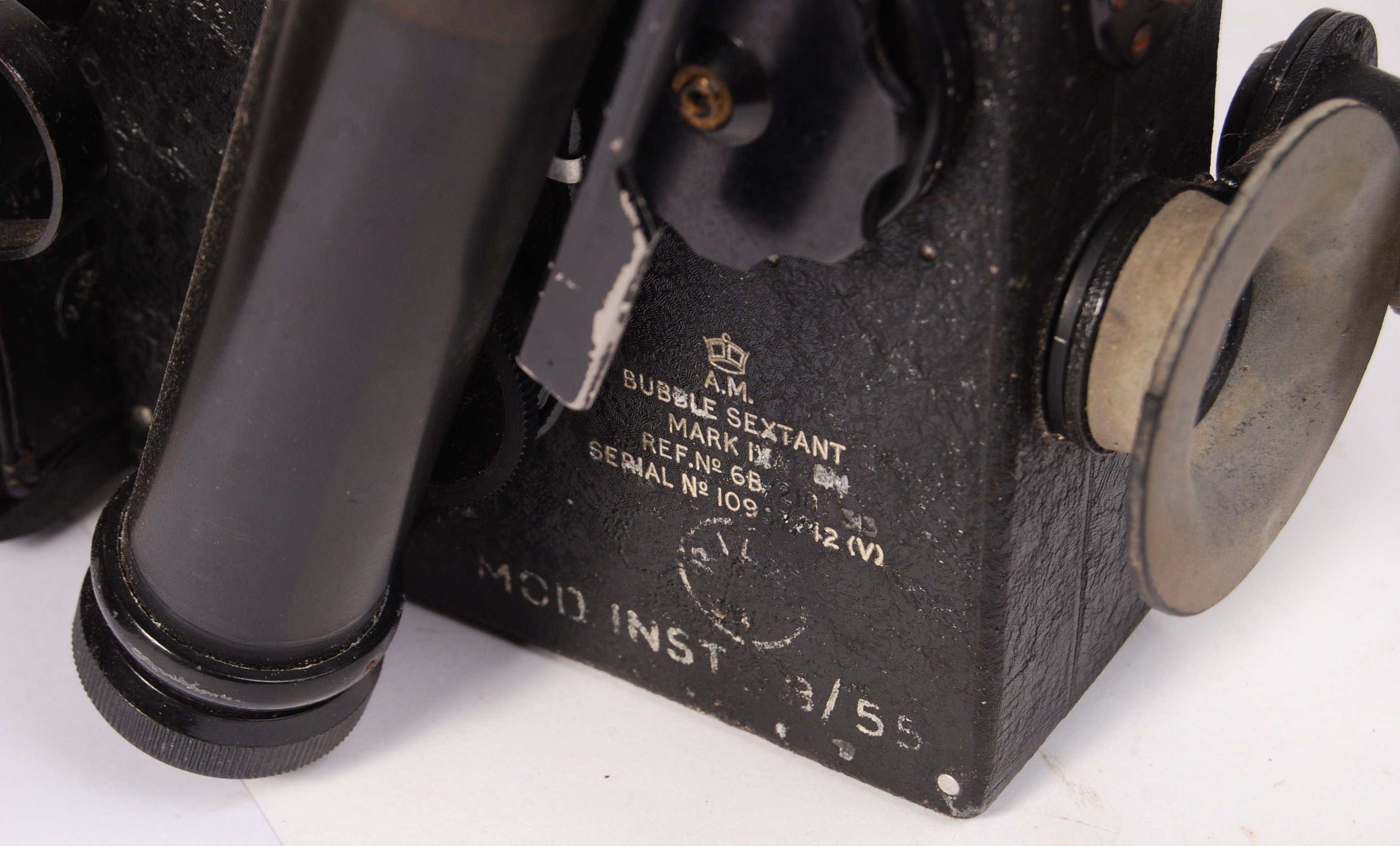 WWII SECOND WORLD WAR NAVIGATOR'S BUBBLE SEXTANT - Image 3 of 4