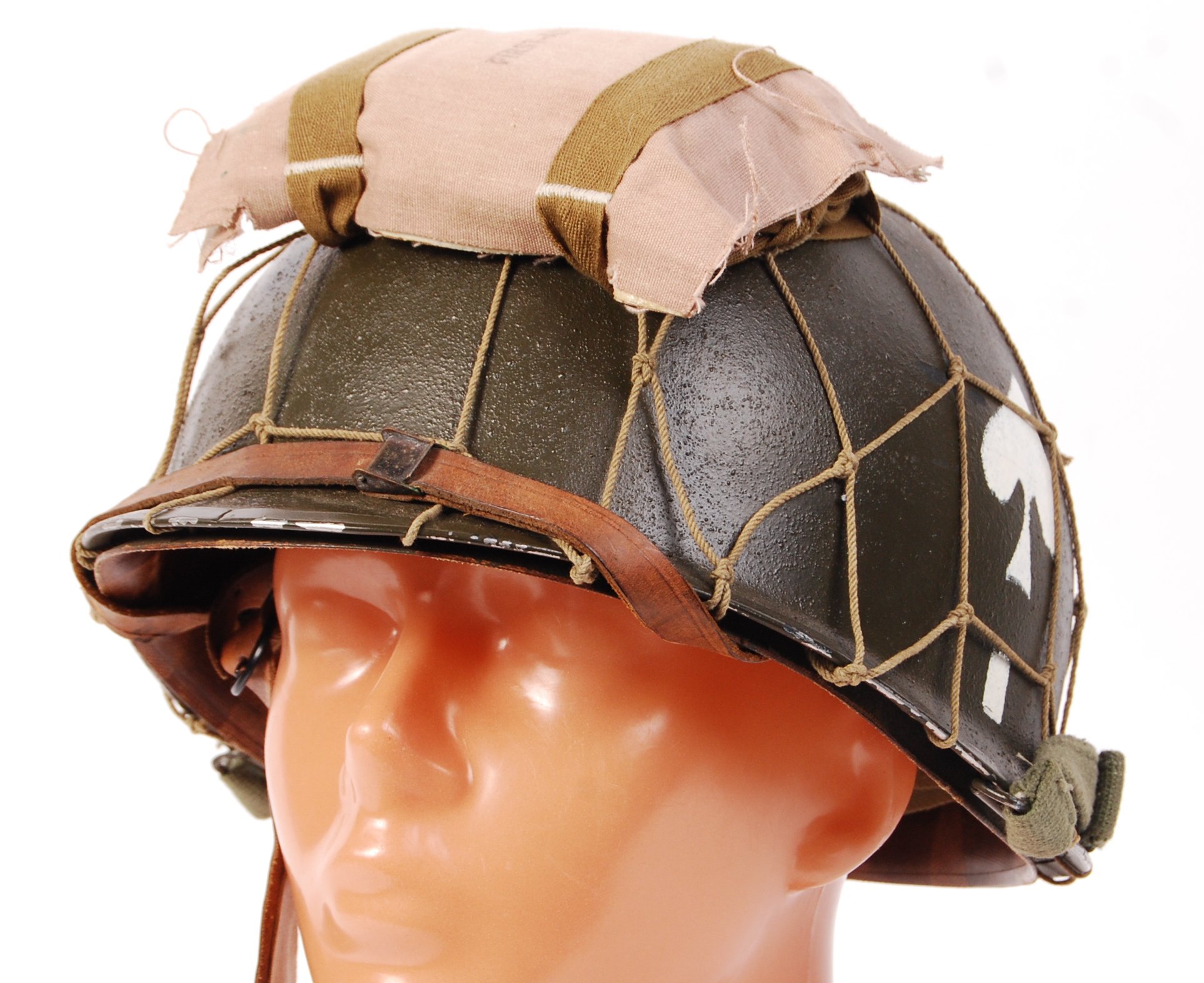 WWII SECOND WORLD WAR US ARMY 101ST AIRBORNE HELMET - Image 4 of 4