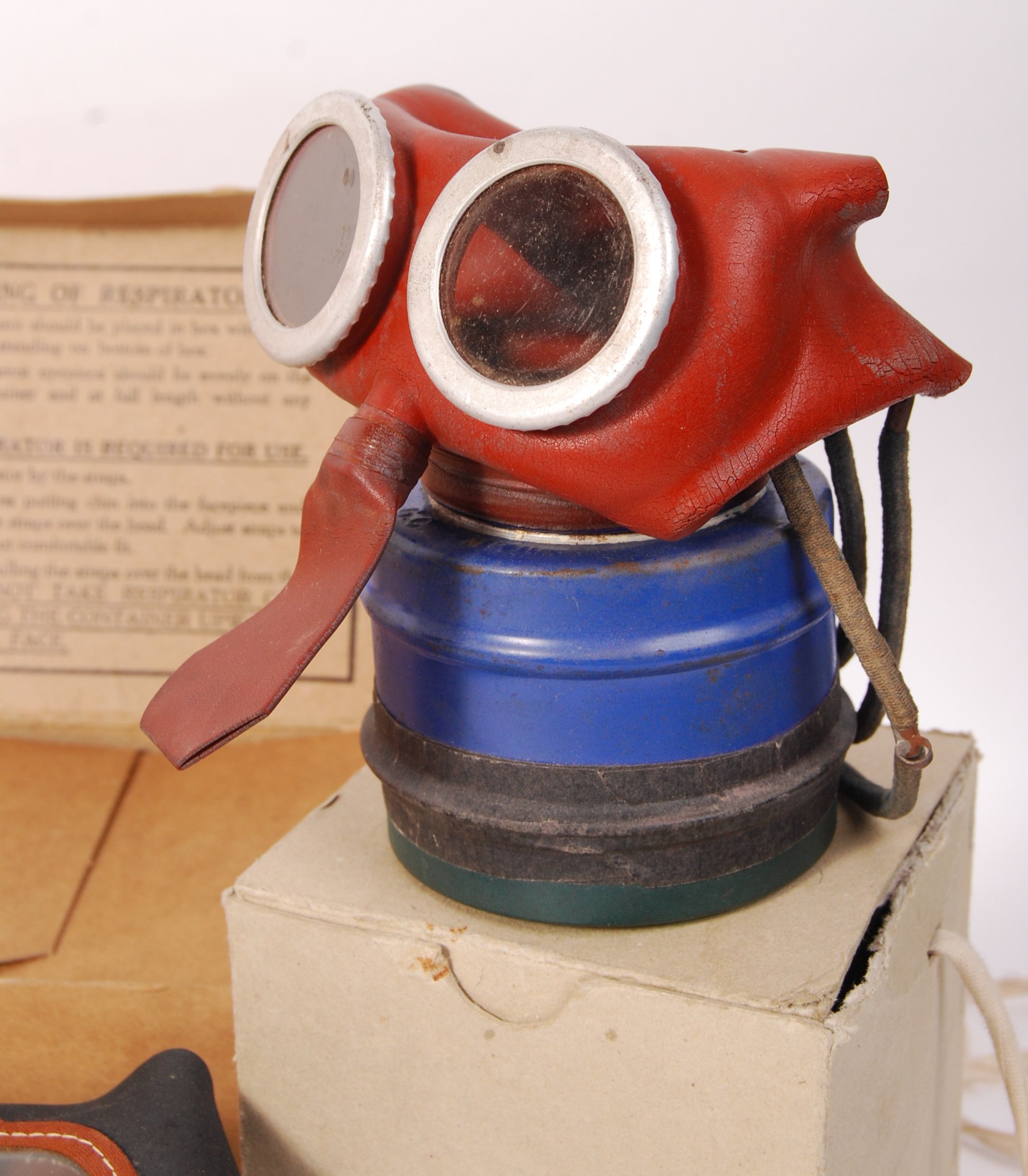 WWII SECOND WORLD WAR CIVIL DEFENCE RELATED ITEMS - Image 3 of 4