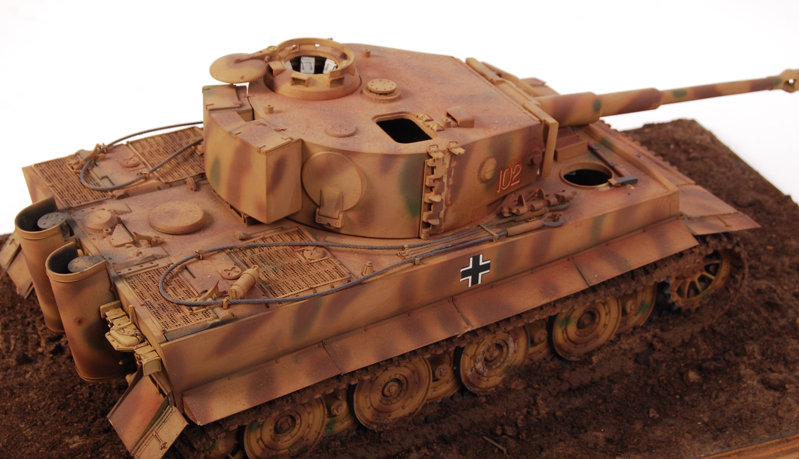 MUSEUM QUALITY TIGER TANK WWII MILITARY MODEL DIORAMA - Image 5 of 5