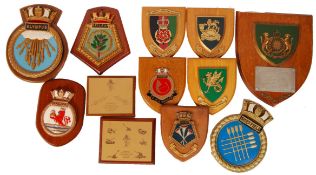 ASSORTED MILITARY SHIPPING & REGIMENT CRESTS