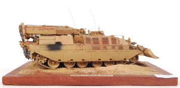MUSEUM QUALITY MILITARY MODEL CHALLENGER ARRV DIORAMA
