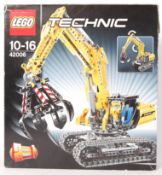 LEGO TECHNIC SET NO. 42006 EXCAVATOR