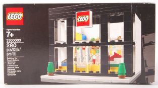 RARE LEGO STORE PROMOTIONAL SET 3300003 RETAIL STORE