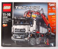 LEGO TECHNIC 42043 ' MERCEDES-BENZ AROCS 3245 ' BOXED SET