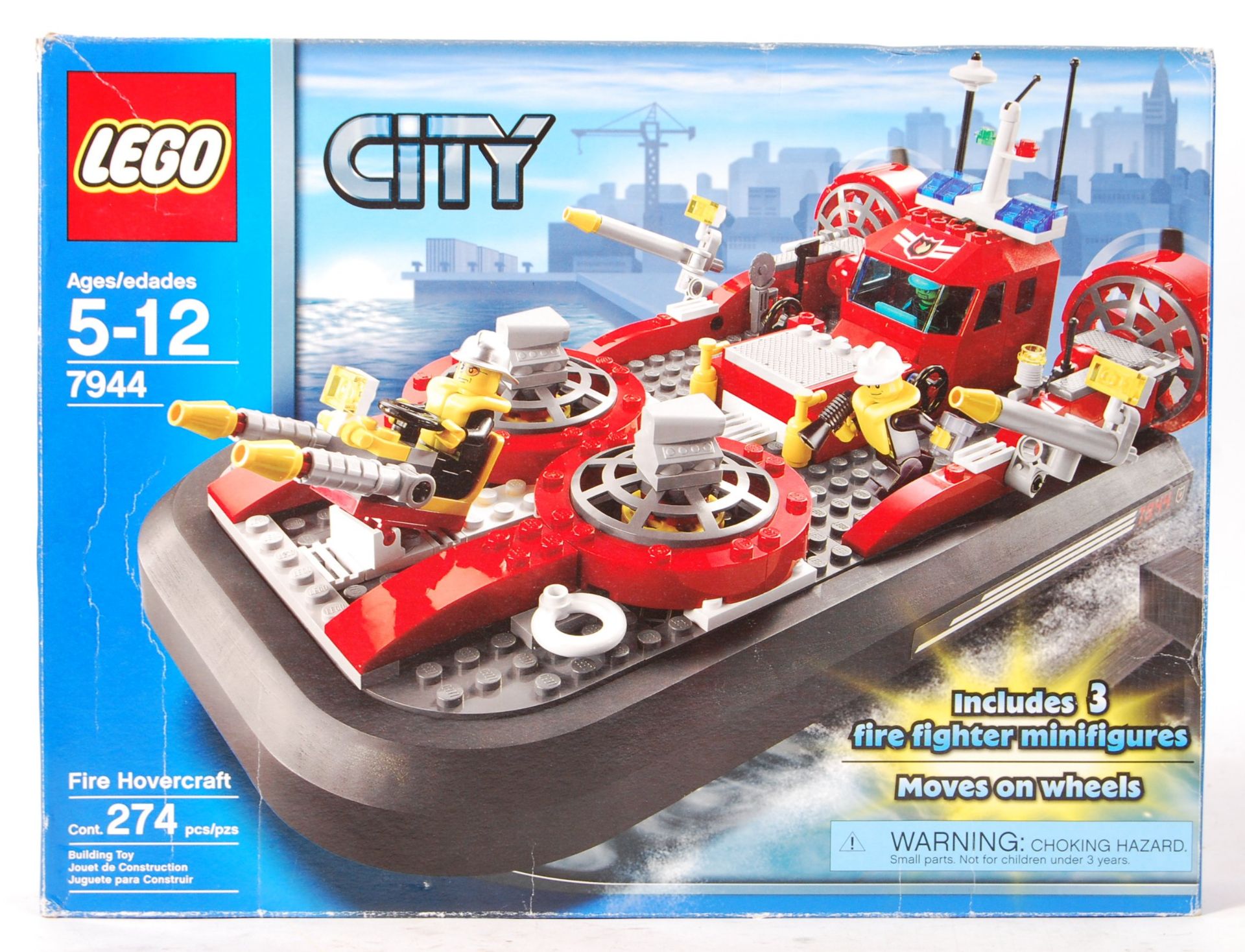 LEGO CITY SET 7944 ' FIRE HOVERCRAFT ' BOXED SET