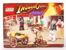 LEGO INDIANA JONES 7195 ' RAIDERS OF THE LOST ARK AMBUSH IN CAIRO '