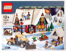 LEGO CHRISTMAS / SEASONAL SET 10229 ' WINTER VILLAGE COTTAGE ' BOXED