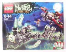 LEGO MONSTER FIGHTERS 9467 ' THE GHOST TRAIN 'BOXED SET