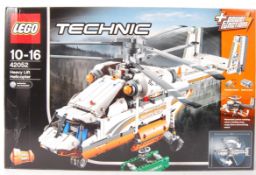 LEGHO TECHNIC 42052 ' HEAVY LIFT HELICOPTER ' BOXED SET