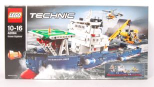 LEGO TECHNIC SET NO 42036 OCEAN EXPLORER