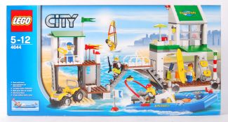 LEGO CITY 4644 ' MARINA ' BOXED SET