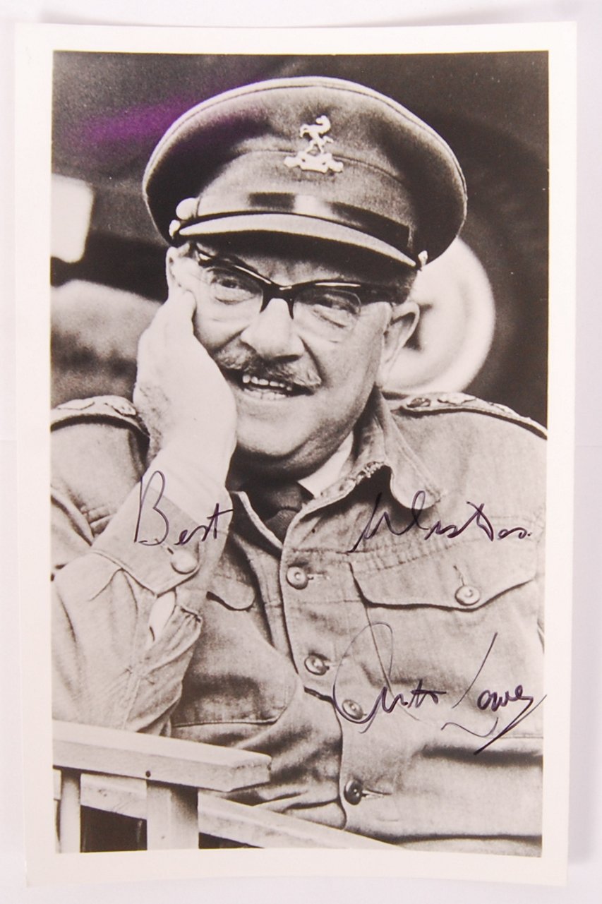 ARTHUR LOWE - DAD'S ARMY - HAND SIGNED PHOTOGRAPH