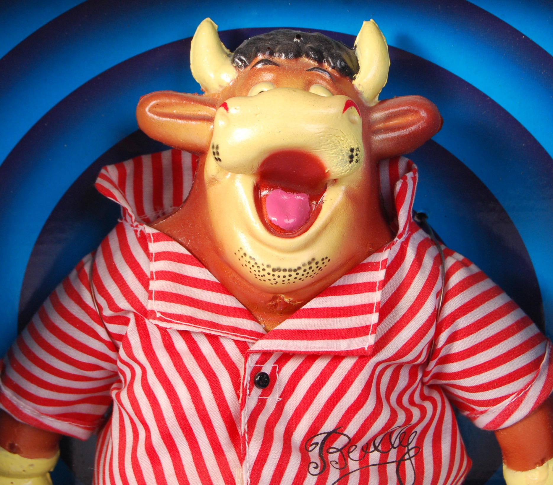 RARE VINTAGE BULLSEYE ' BENDY BULLY ' FIGURE - Image 2 of 3