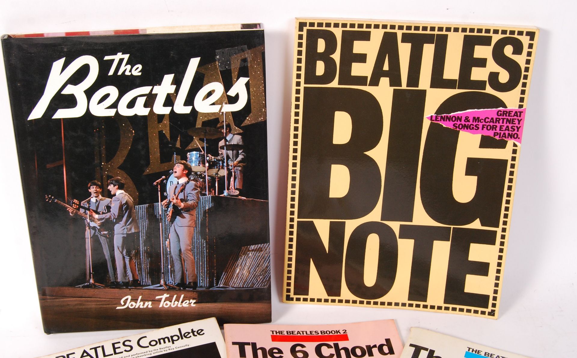 THE BEATLES - ASSORTED PUBLICATIONS & BOOKS - Bild 4 aus 4