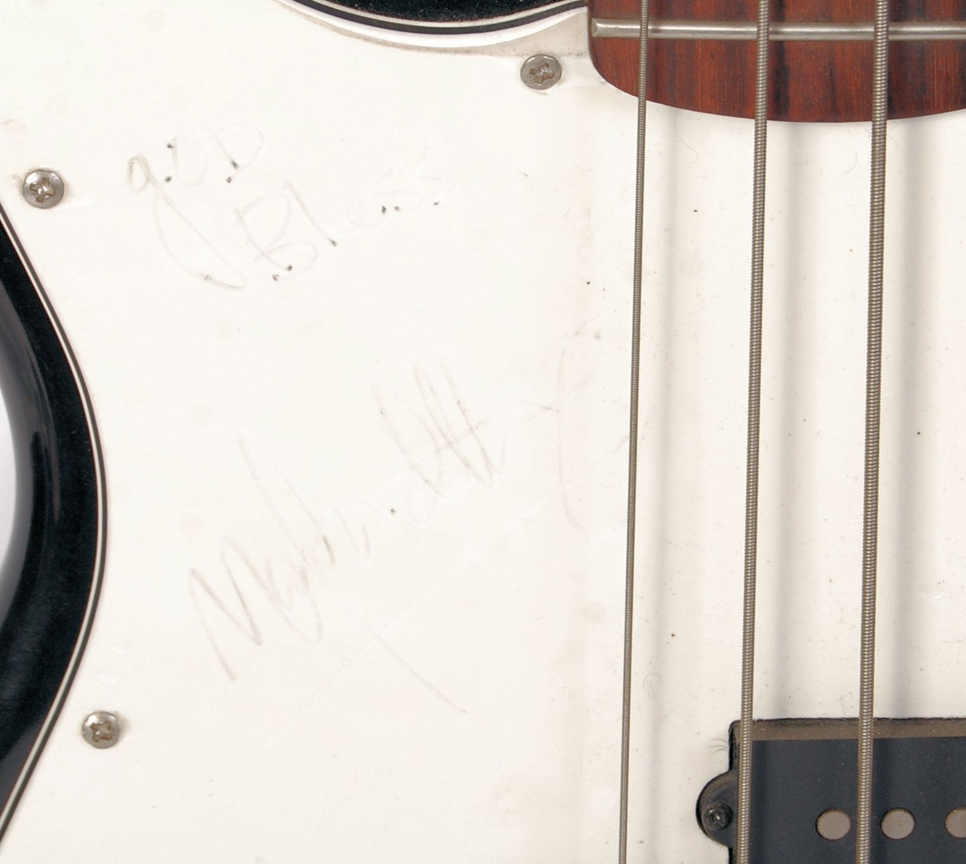 MARK WAHLBERG ' ROCKSTAR ' PROP LEFT HANDED BASS GUITAR - Bild 2 aus 8