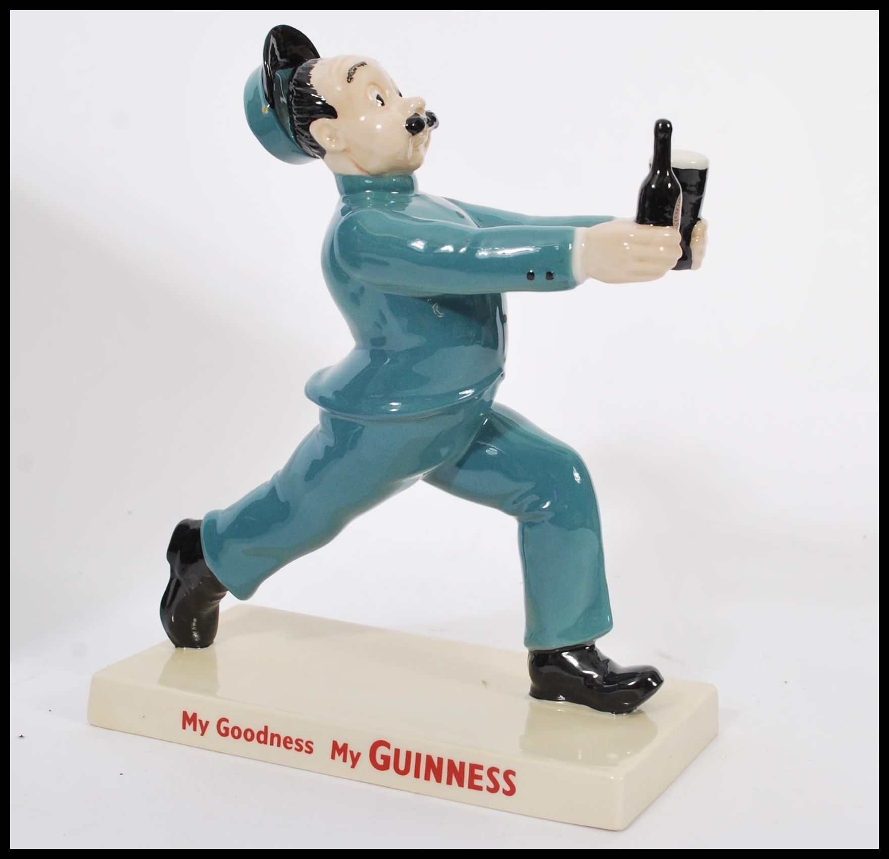 A Coalport advertising figurine Guinness Zookeeper 10/1200 complete in original box with pin - Image 4 of 5