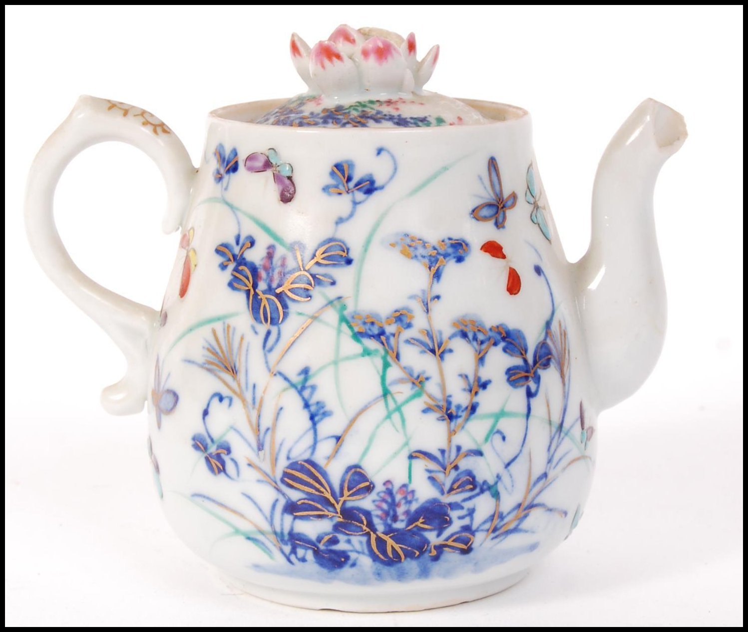 An unusual 18th century Chinese porcelain oriental enamel handpainted decorated teapot of small form - Image 4 of 7