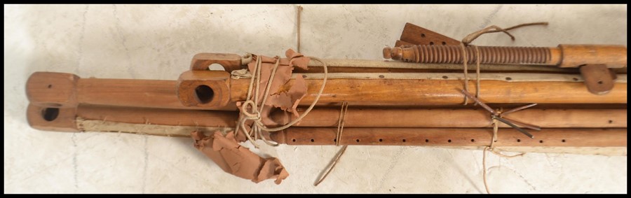 An unusual 20th century tapestry / fabric loom. The batons with pommel heads and strings etc for - Image 4 of 5