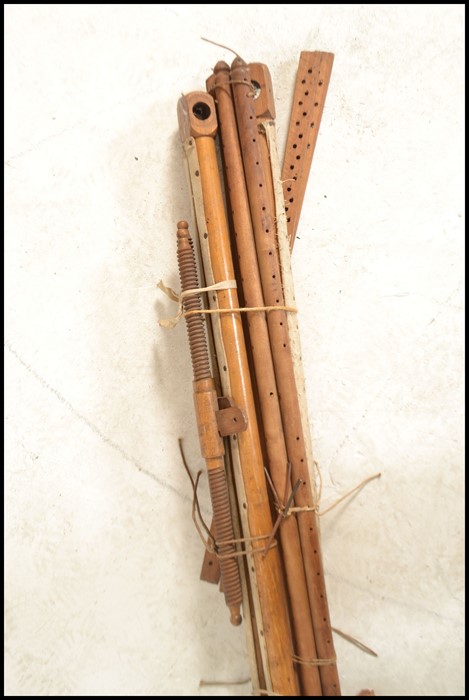 An unusual 20th century tapestry / fabric loom. The batons with pommel heads and strings etc for - Image 5 of 5