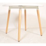 CONTEMPORARY ASH WOOD ROUND DINING TABLE