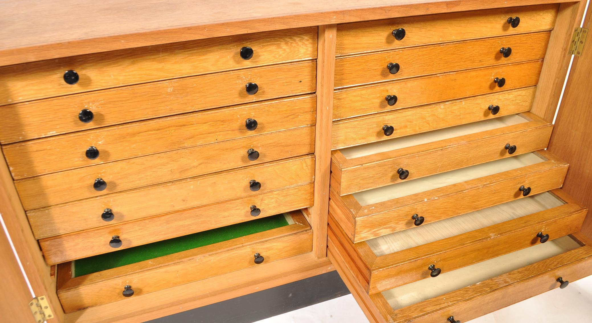 MID CENTURY OAK DOUBLE BANK OF DRAWERS SPECIMEN CHEST / CABINET - Image 4 of 10