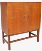 1960'S RETRO VINTAGE TEAK VINYL RECORD CABINET