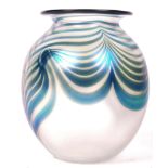 AMERICAN 1980'S PULLED FEATHER STUDIO ART GLASS VASE BY R. EICKHOLT