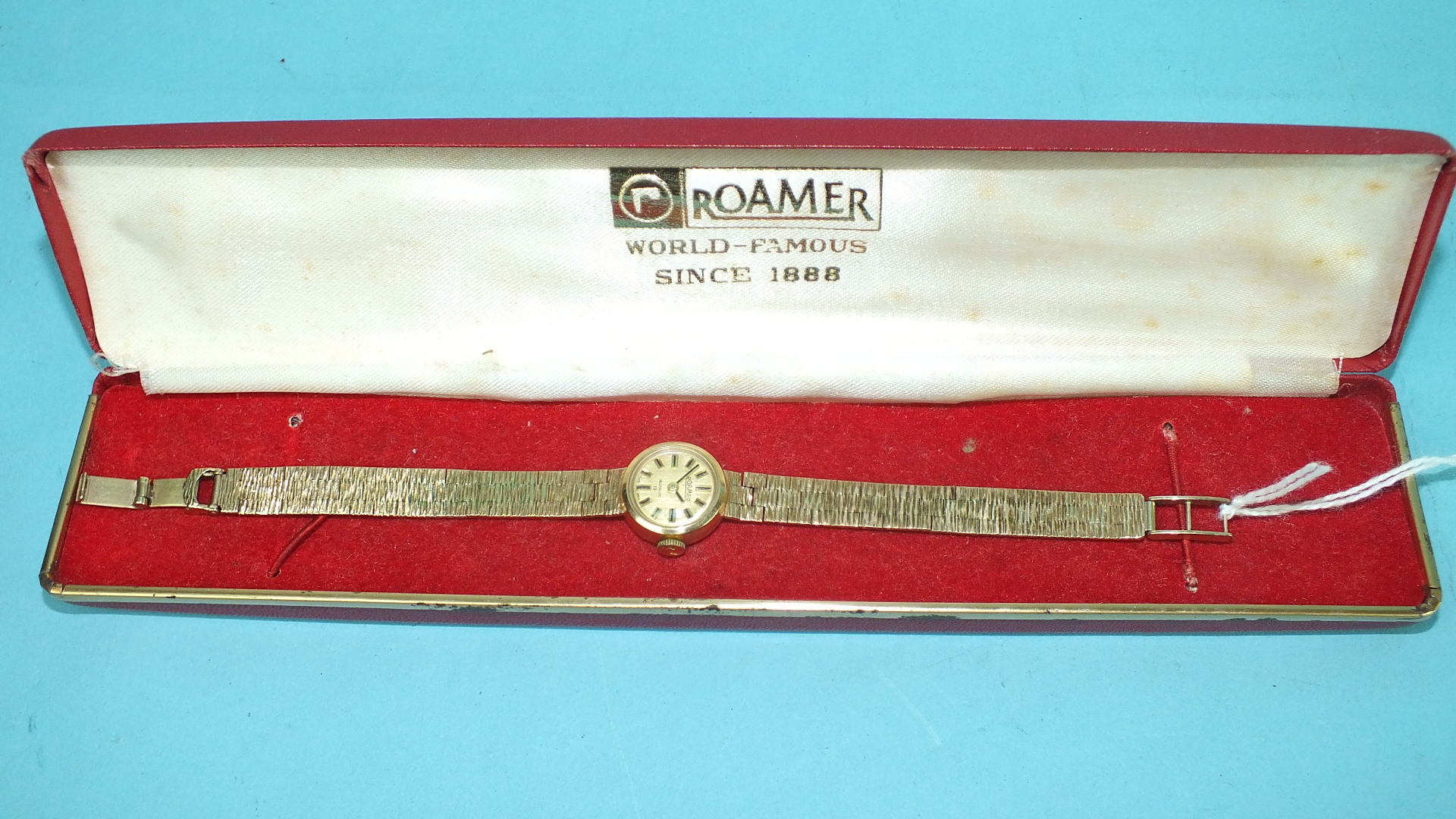 Roamer, a ladies 9ct gold wrist watch with circular dial and integral textured brick-link - Image 2 of 2