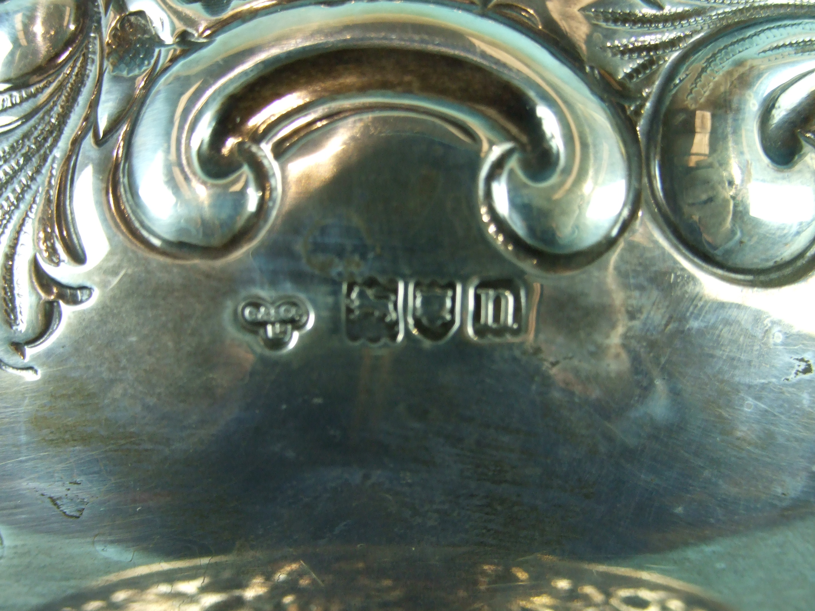 An Edwardian embossed rose bowl with crimped border, on circular foliate foot, by Goldsmiths & - Image 2 of 2