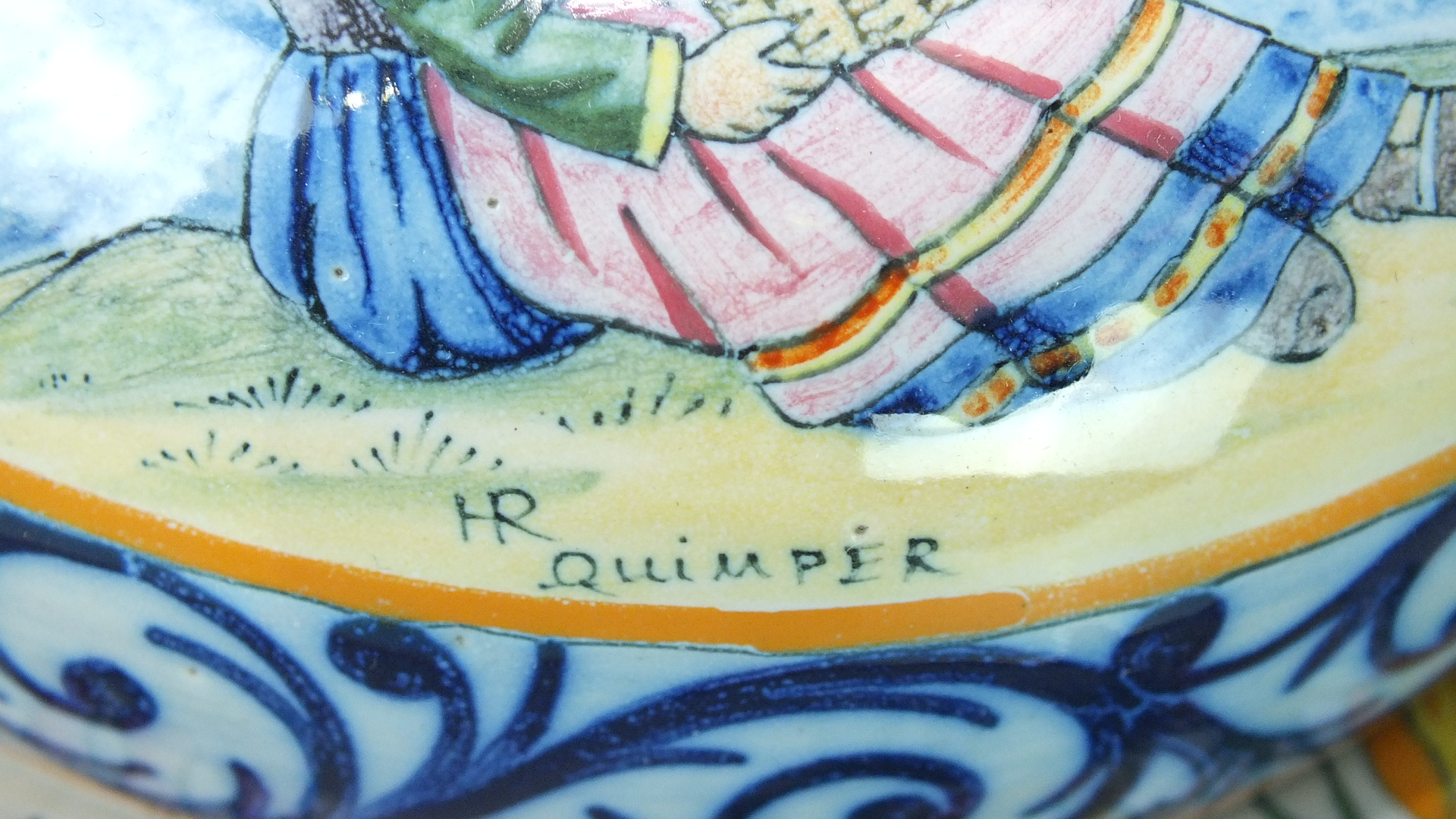 A Quimper pottery covered dish formed from Breton pipes, decorated with flowers, the cover with a - Image 2 of 2