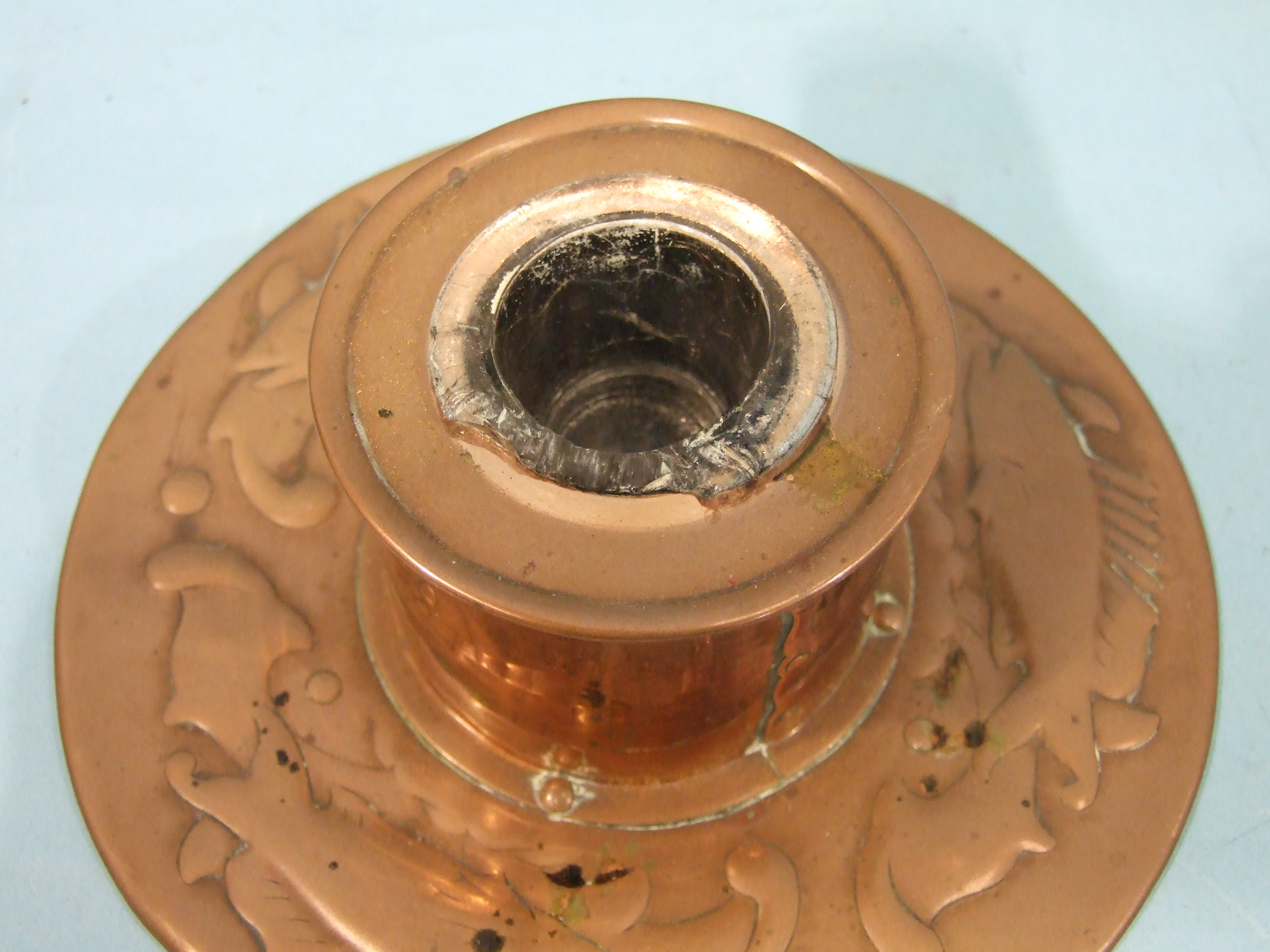 A Newlyn copper inkwell of cylindrical form, with lid, on a circular base with embossed fish - Image 2 of 3