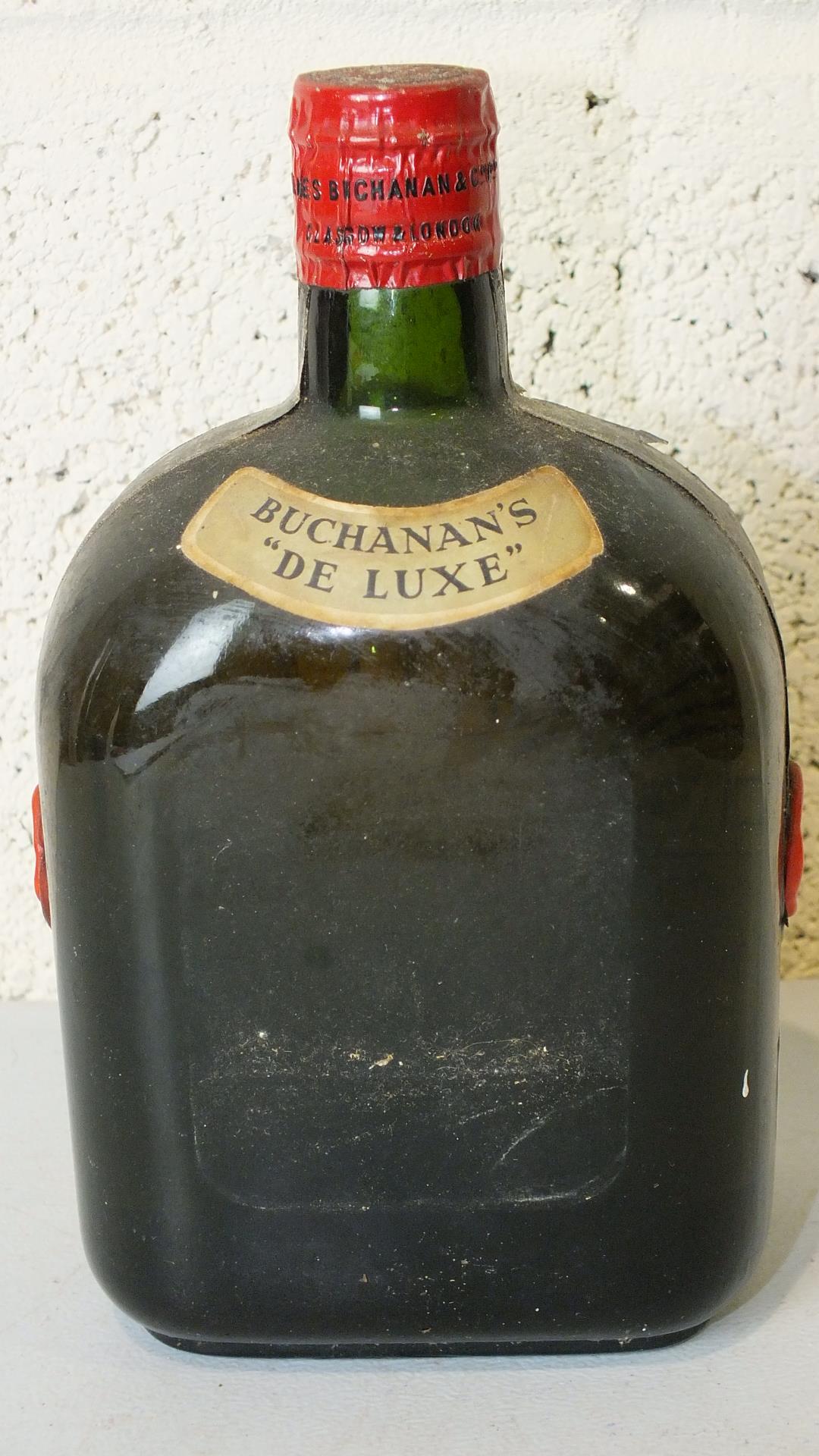 Buchanan's De Luxe Scotch Whisky, James Buchanan & Co Ltd., 26 2/3 fl.oz., 70% vol, label - Image 4 of 4