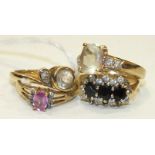 Four various 9ct gold gem-set rings, sizes K-N, gross weight 10g.