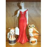 A Royal Worcester figurine 'To Celebrate the Life of Diana, Princess of Wales 1961-1997', 24cm high,