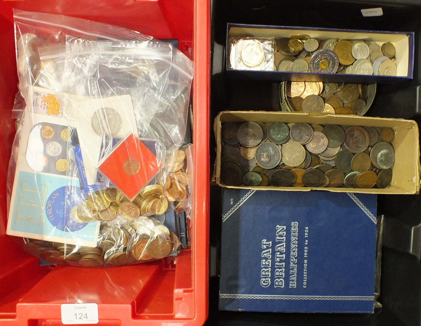 A large collection of British coins, mainly 18th, 19th and 20th century bronze and copper, including