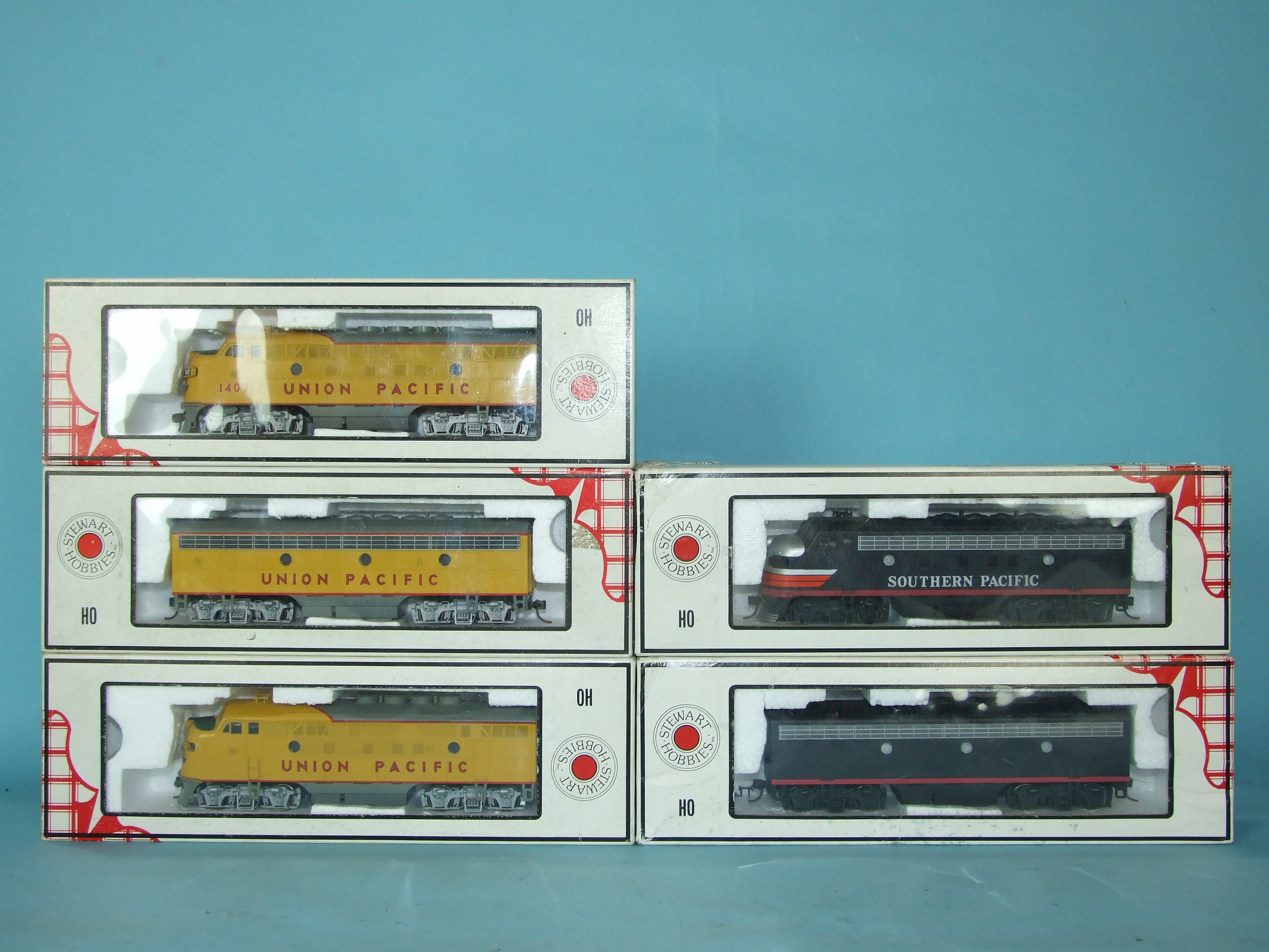 Stewart Hobbies HO gauge, American diesel locomotives, Union Pacific no.s 8510 (2) and 9181;