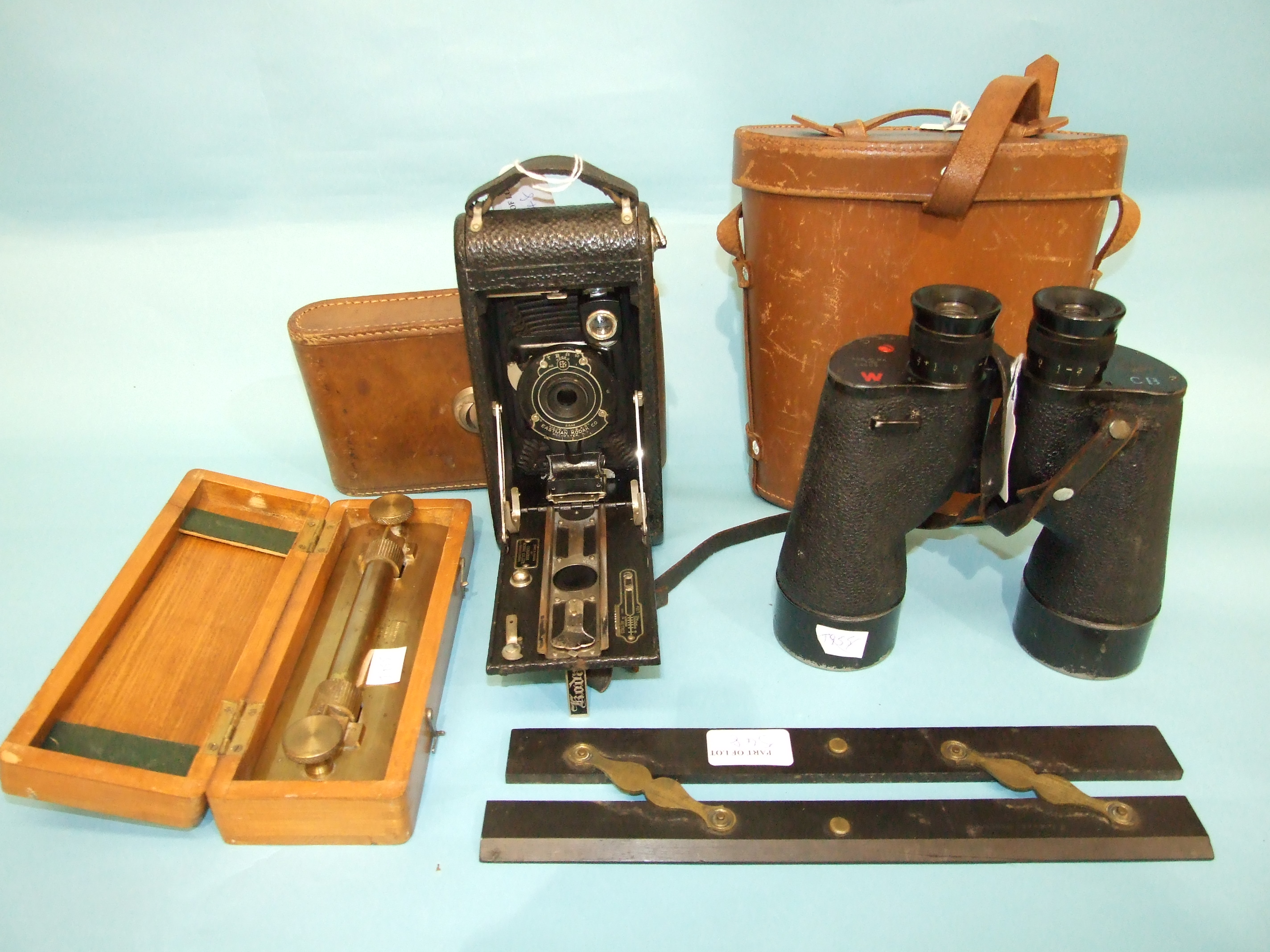 A pair of military issue 7x50 Canadian Navy binoculars marked 'CGB 40 MA 7x50 24509-C REL/CANADA